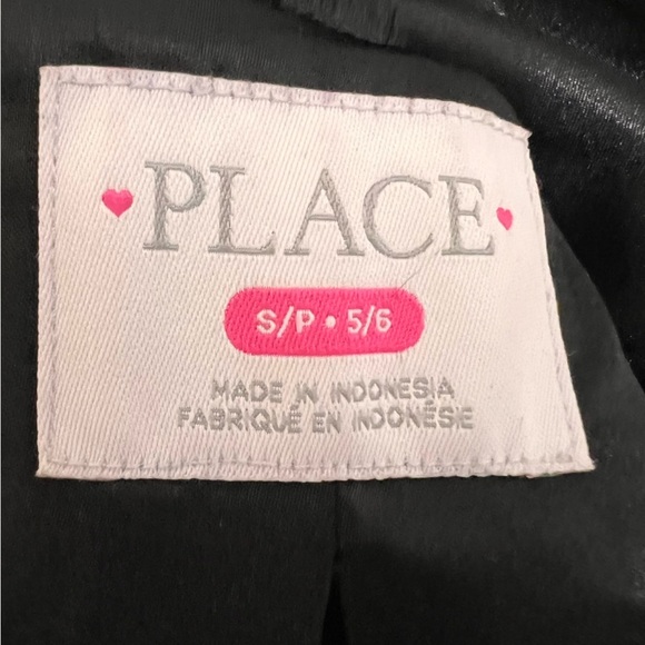 Children's Place Black Faux Fur Poncho Size Small 5/6 - Picture 8 of 10